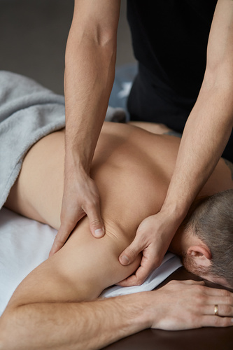 Mens Shoulder and Neck Massage